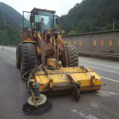 30鏟車改掃地車 專業廠家918 920 930鏟車改掃地車