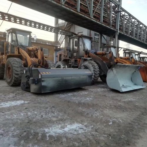 裝載機(jī)掃路 918 928掃路裝置 938裝載機(jī)改掃路車(chē)