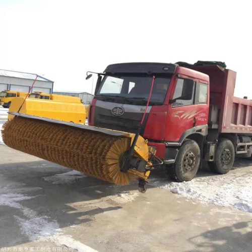 重卡除雪滾刷除雪機 卡車除雪滾刷 斜掃加裝各類卡車