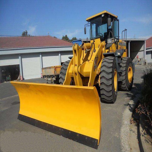 滑移裝載機(jī)除雪鏟 清除雪設(shè)備 加裝改裝環(huán)衛(wèi)清除積雪