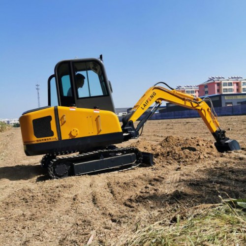 小型開溝機 履帶挖溝機 小挖機多少錢山東萊豐生產廠家敏