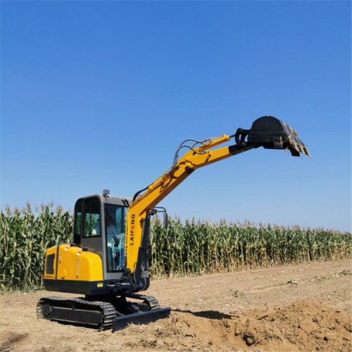 華鎣市小型開溝機 履帶挖溝機 小挖機多少錢廠家萊豐歡迎咨詢敏