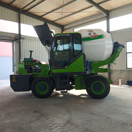 岳池縣萊豐混泥土攪拌罐車 打地坪攪拌車 修路攪拌車價錢不貴敏