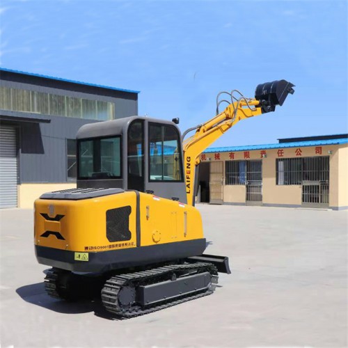 瀘州新型開(kāi)溝機(jī) 標(biāo)配小挖機(jī) 大棚挖掘機(jī)雪