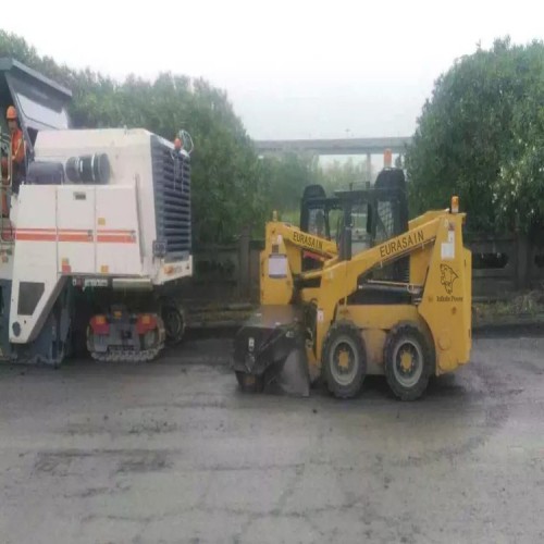 廈工鏟車清掃 50裝載機(jī)清掃器 港口鏟車清掃