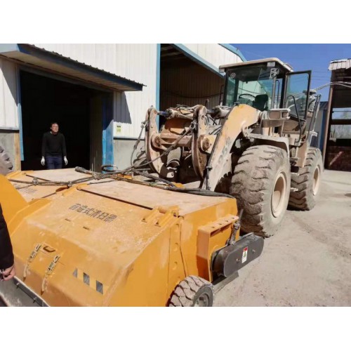 明宇鏟車清掃 魯工清掃機 萊工鏟車清掃車 滑移掃地機 清掃器