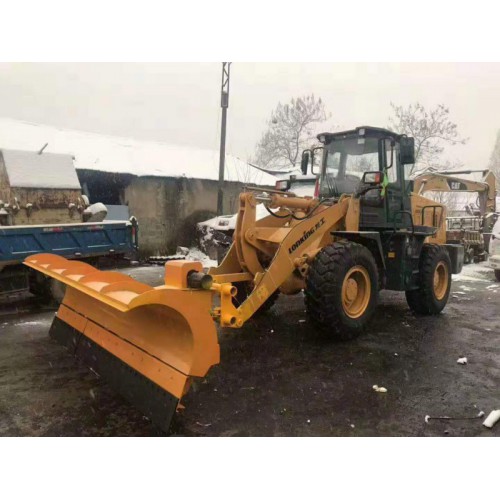 武漢鏟車(chē)安裝除雪鏟 滑移裝載機(jī)揚(yáng)雪機(jī) 除雪鏟 推雪板