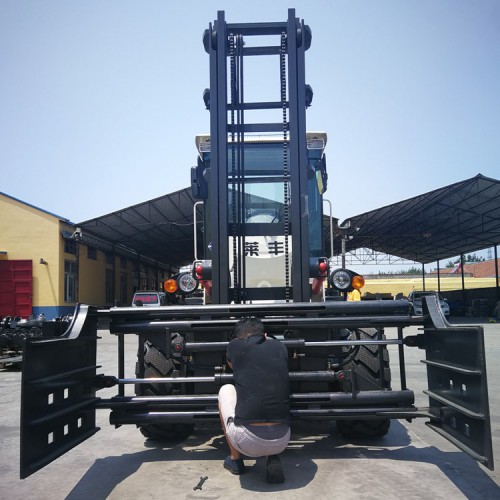 四驅(qū)越野叉車  常年供應(yīng) 爬坡防滑叉車 萊豐 可以實地試車