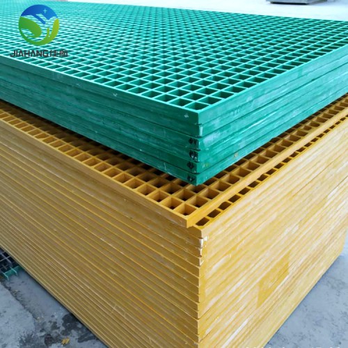 成品樹坑蓋板 樹木保護格柵 街道樹池框?qū)Ｓ脽徜N中