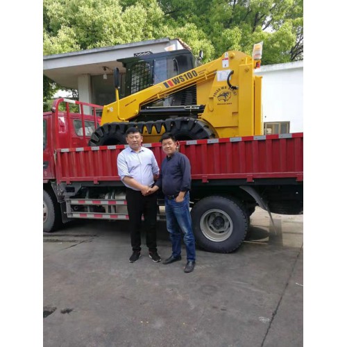 滑移機(jī)帶動移樹機(jī)挖樹機(jī) 泰亨機(jī)械廠家直銷現(xiàn)貨供應(yīng)四瓣式挖樹