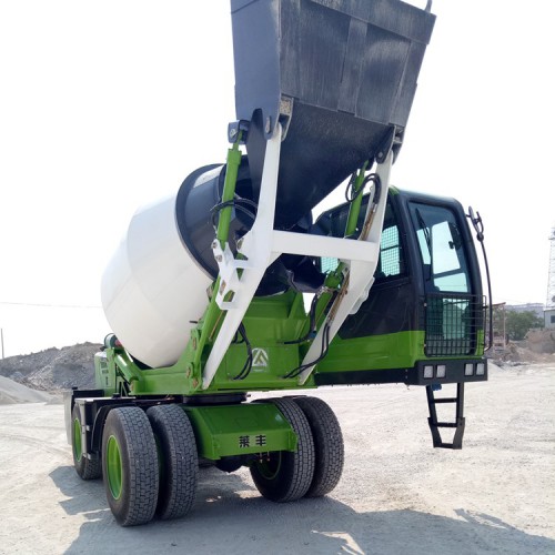 混凝土攪拌運(yùn)輸車廠家  萊豐 廠家直銷 廠家直銷水泥攪拌車