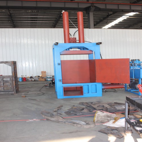 廢紙箱打包機(jī)