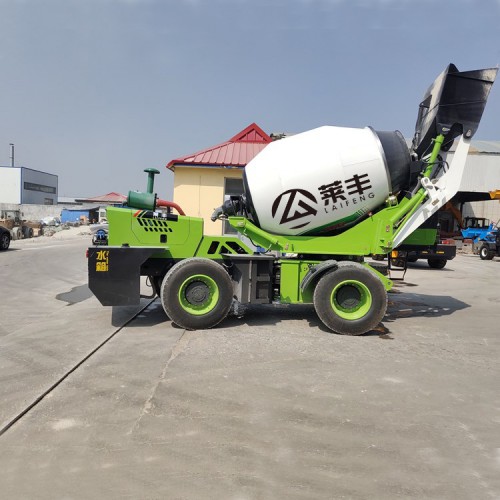 供應小型水泥自動攪拌車  出售旋轉卸料攪拌車 品質保障