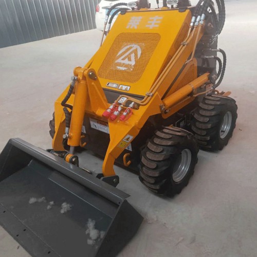 國產滑移小鏟車 滑移裝載機廠家 微型小鏟車操作方法