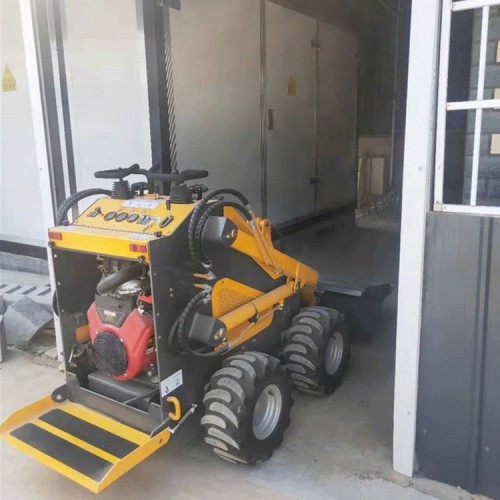 滑移小鏟車現(xiàn)貨 工程用滑移小鏟車 滑移鏟車廠家