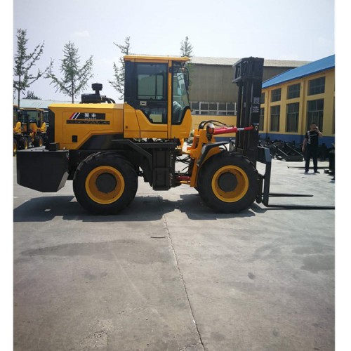 泥濘路叉車  現貨直銷 裝車四驅叉車 越野叉車 量大從優