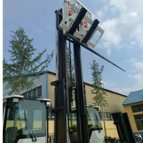 水泥板叉車  廠家出售 貨物堆垛叉車 越野叉車 種類齊全