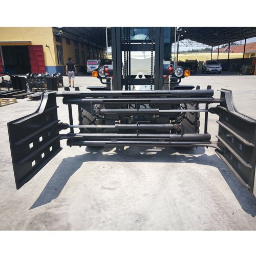 越野抱叉  廠家直銷 底盤高 動力強 越野叉車 價格面議