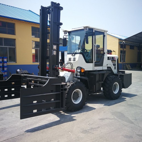 多功能叉車  價格便宜 能加吊桿叉車 越野叉車 歡迎訂購