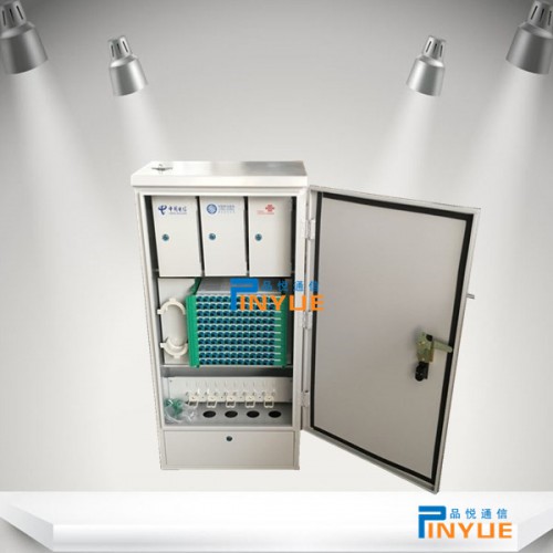 室外144芯三網合一光交箱配置