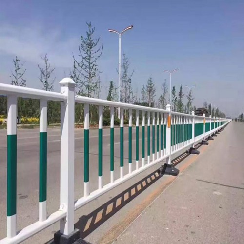 道路護欄廠家—河北盾甲