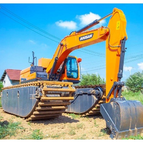 水陸挖掘機(jī)改裝家強(qiáng)