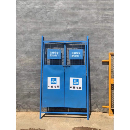 室外電梯安全門 升降機(jī)安全隔離門 人梯貨梯樓層防護(hù)門