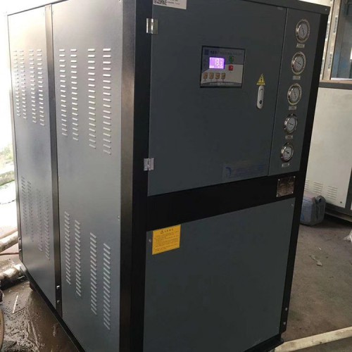 工業(yè)冷水機(jī)