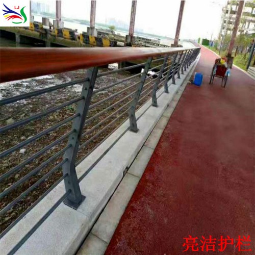 51*3不銹鋼護(hù)欄