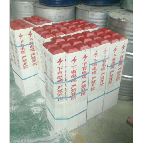 黑龍江玻璃鋼標志牌警示樁警示牌