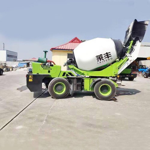 山東水泥砂石料攪拌機  供應混凝土全自動攪拌車 廠家現貨