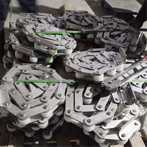 鏈條 大節(jié)距重型彎板鏈條 不銹鋼帶尼龍滾珠鏈條