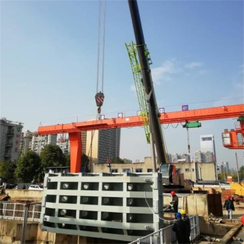 海鷹 橫梁式鋼制閘門 露頂式弧形鋼閘門 大跨度啟閉機閘門標準