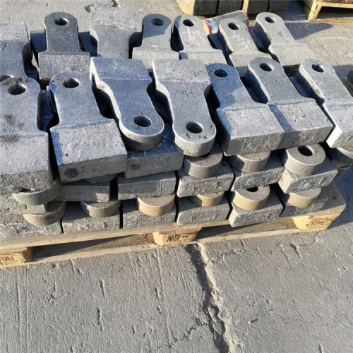移動(dòng)式破碎機(jī)耐磨高鉻錘頭粉碎機(jī)錘頭鑄造甩錘雙金屬熱復(fù)合錘