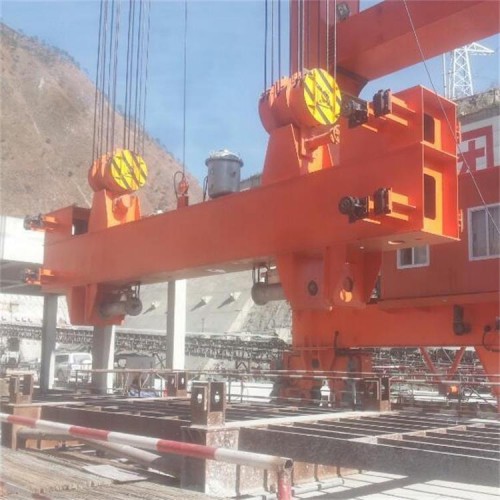 海鷹 全自動液壓式抓梁 動作靈敏 操縱方便 移動式閘門啟閉機