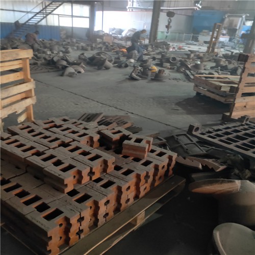 現貨供應高鉻顎破機錘頭高錳鋼甩錘顎式破粹機髙錳方錘