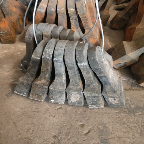 現(xiàn)貨供應(yīng)高鉻顎破機(jī)錘頭高錳鋼甩錘顎式破粹機(jī)髙錳方錘