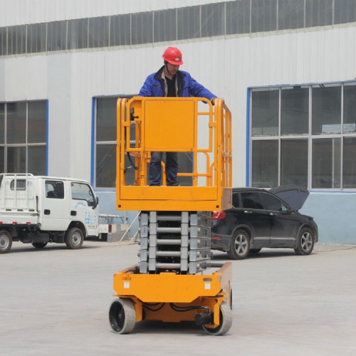 山東剪叉自行式升降機(jī)  可定制  鴻泰華豐