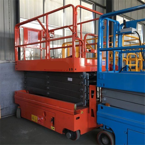 山東自行式升降機哪家好  質量可靠  鴻泰華豐