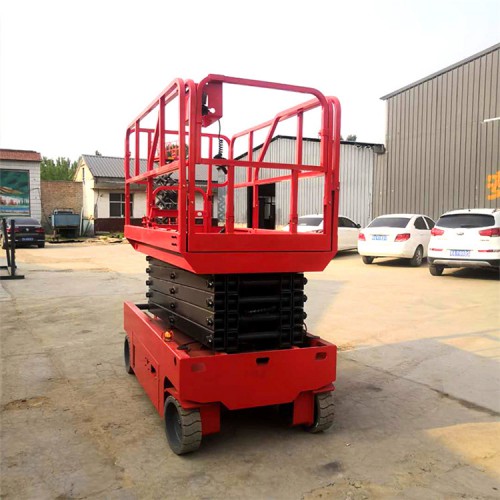 自行走液壓升降機供應商  現(xiàn)貨供應  鴻泰華豐