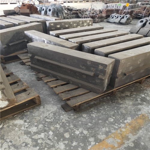 沙廠制砂機板錘  反擊破板錘1214反擊塊 破碎機篩板