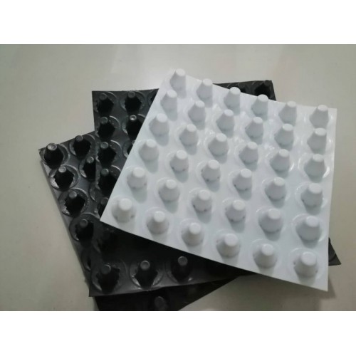 供應(yīng)石家莊種草種樹(shù)隔離板 屋面阻根排水板H15 排水板廠(chǎng)家