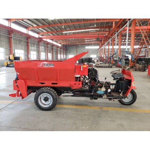 三輪撒肥車  雞糞土雜肥撒糞車 拋糞車  鮮糞機(jī)