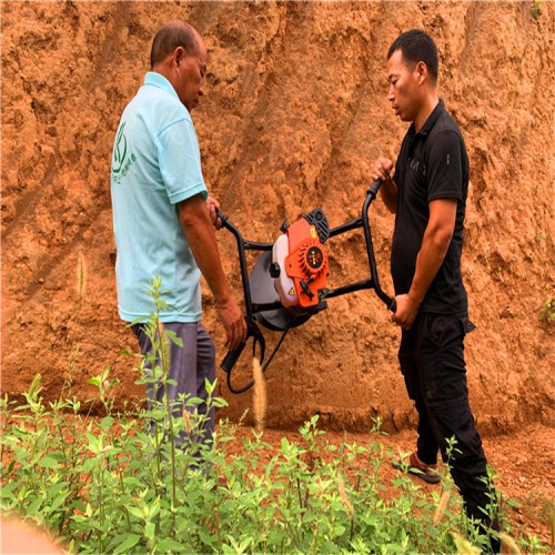 護(hù)坡鉆孔機(jī)橫向打孔機(jī)械生產(chǎn)廠家