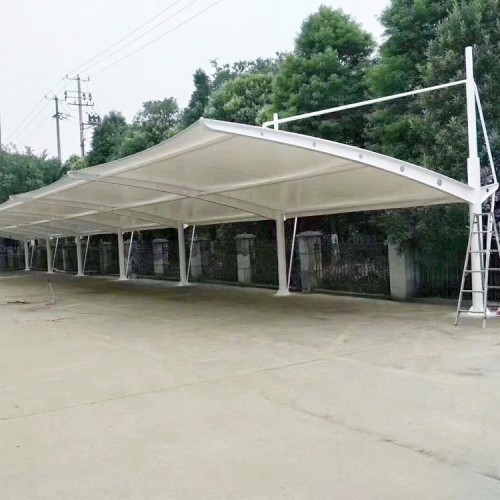 膜結構自行車棚