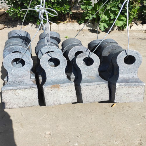 大型礦山破碎機(jī)錘頭石子破碎機(jī)高鉻合金錘頭移動式制砂機(jī)耐磨錘頭