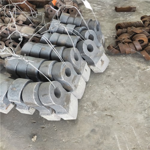 定制破碎機(jī)制砂頁巖矸高錳鋼耐磨錘頭高錳鋼甩錘高鉻合金錘頭襯鄂