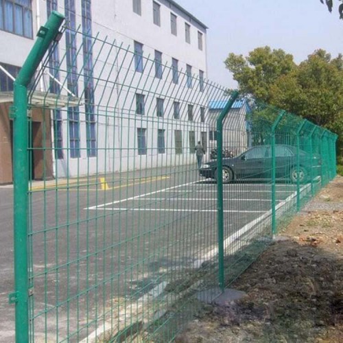 圈地護欄網(wǎng) 廠區(qū)圍墻護欄網(wǎng) 綠色圍欄網(wǎng)廠家現(xiàn)貨