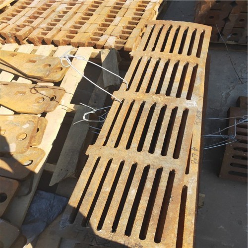 山東青島破碎機(jī)錘子篩板襯板篦條碎石機(jī)錘頭廠家