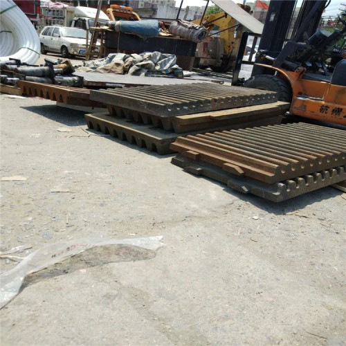 生產150x750顎式破碎機顎板牙板齒板